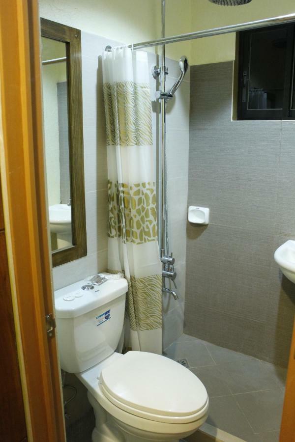 Optimum Pension House Dumaguete City Bagian luar foto