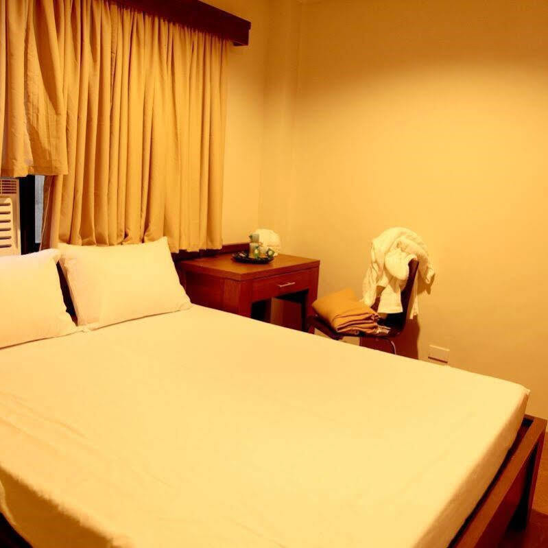 Optimum Pension House Dumaguete City Bagian luar foto